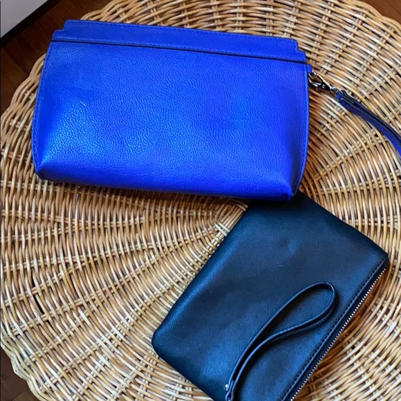 Two EXPRESS wristlet purses -bundle* - Picture 2 of 7